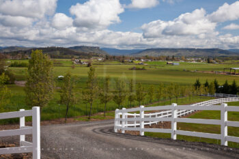 Southern Oregon Farmland Below the Table Rocks 2 Stock Image, Southern Oregon Southern Oregon Farmland Below the Table Rocks 2 Stock Image, Southern Oregon